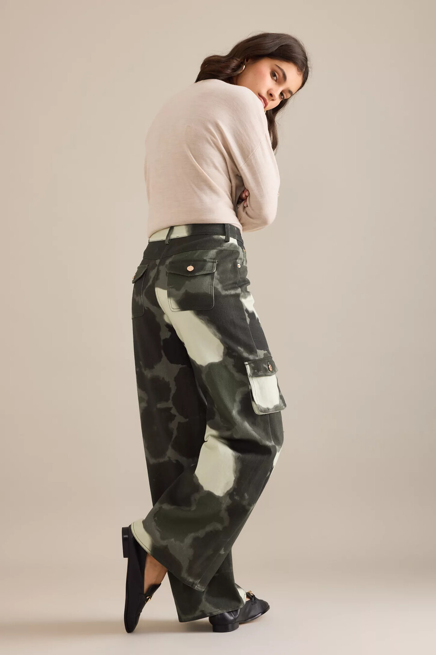 helmstedt vaqueros cargo enya con efecto tie-dye