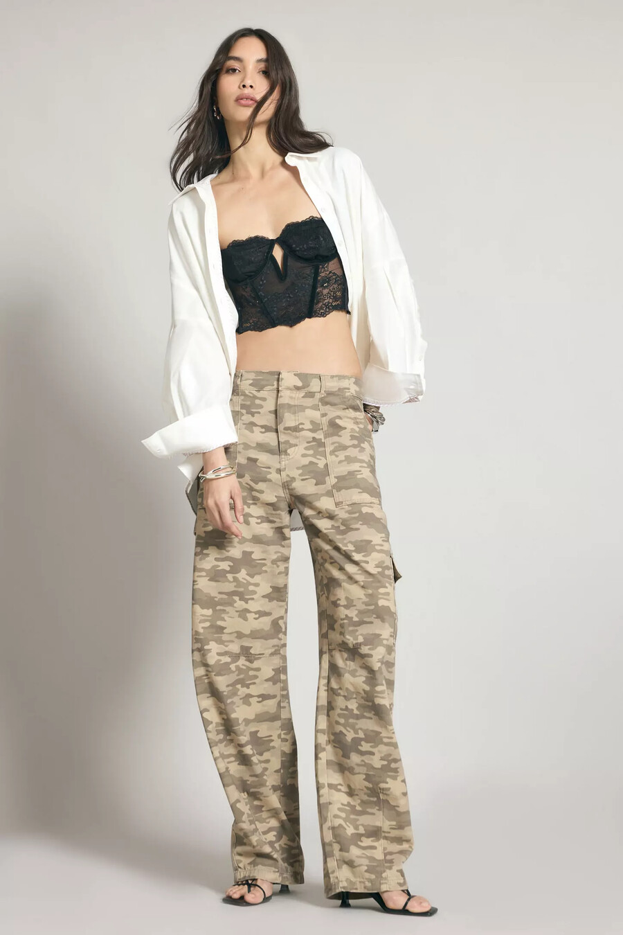 pantalones cargo tipo barril de anthropologie