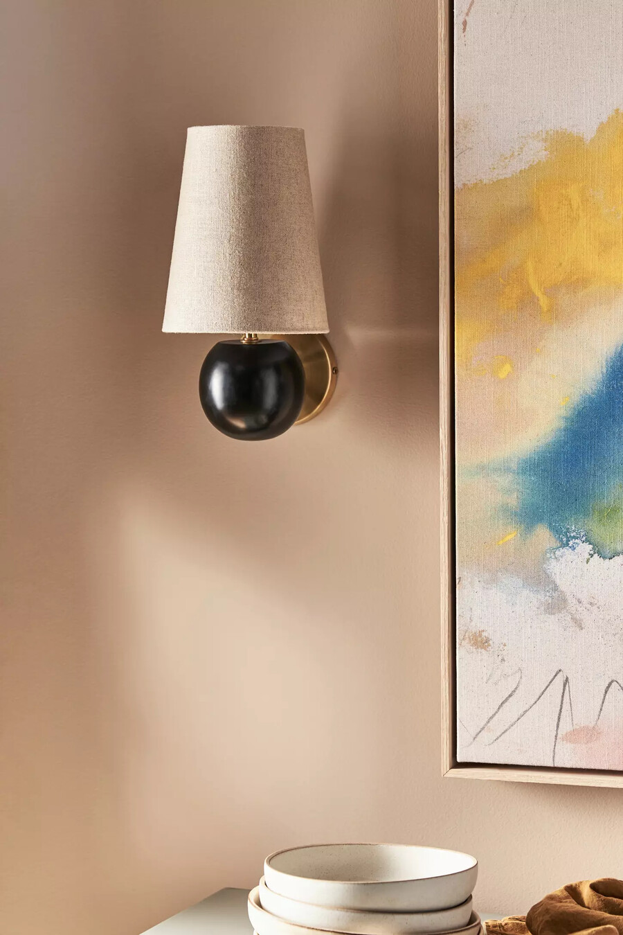 aplique de pared regina de madera de mango con pantalla de algodón