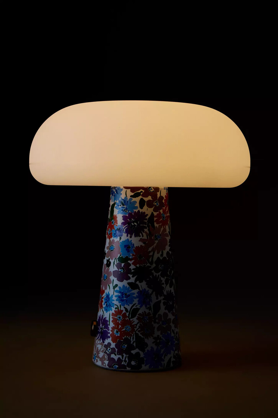 lámpara de mesa recargable wisplight