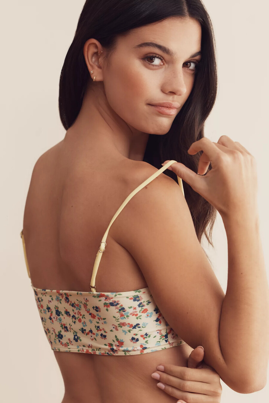 bralette de escote cuadrado sin costuras renna de anthropologie