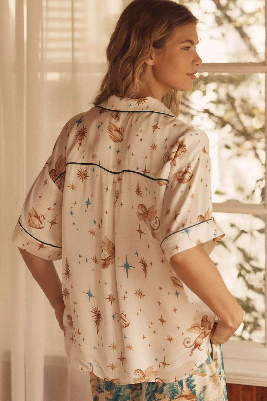 top de pijama sedoso con mangas kimono de lyrebird