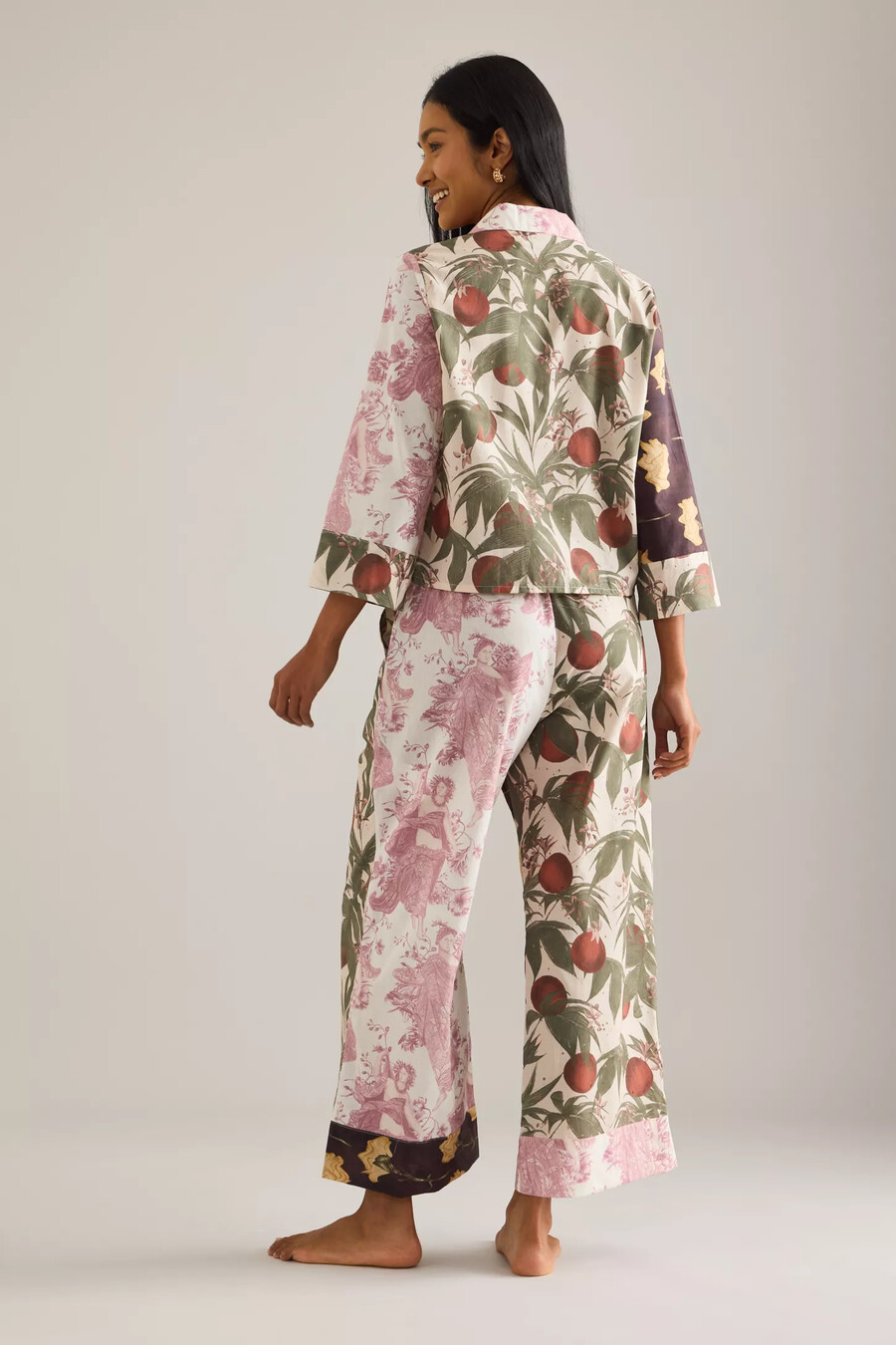 conjunto de pijama cuadrado renacentista de desmond dempsey