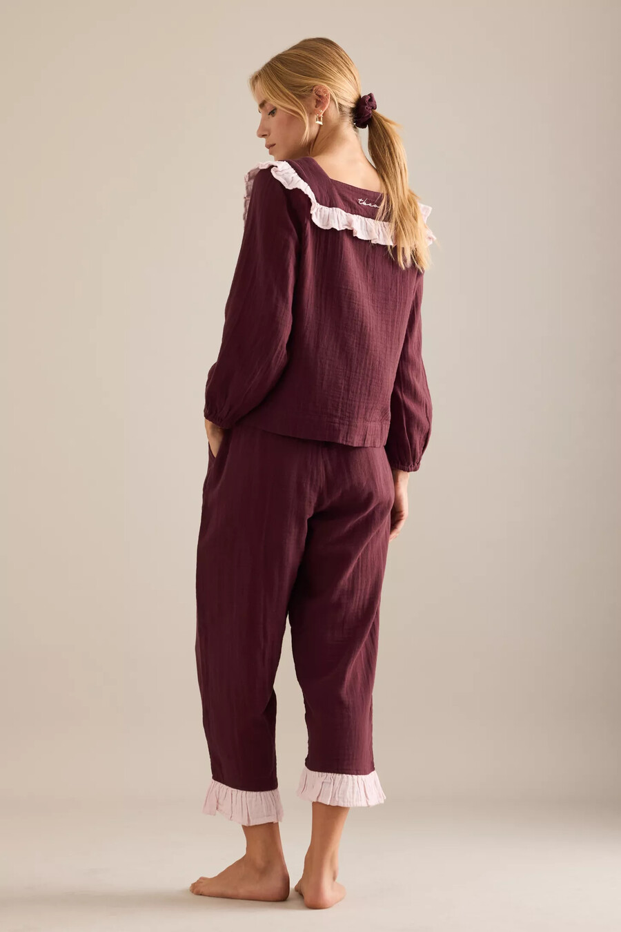 conjunto de pijama largo de algodón con volantes de tbco