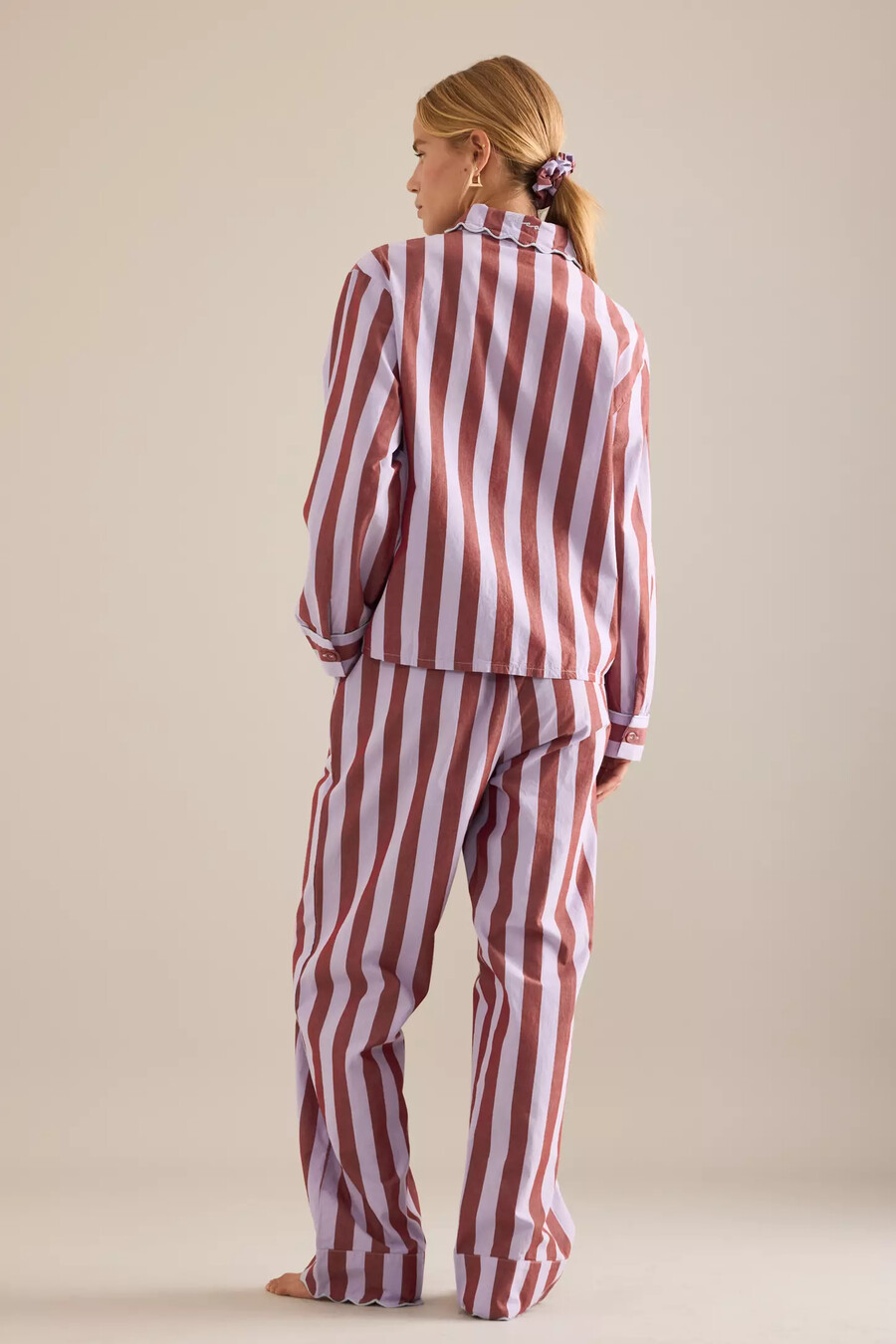 conjunto de pijama largo a rayas tbco