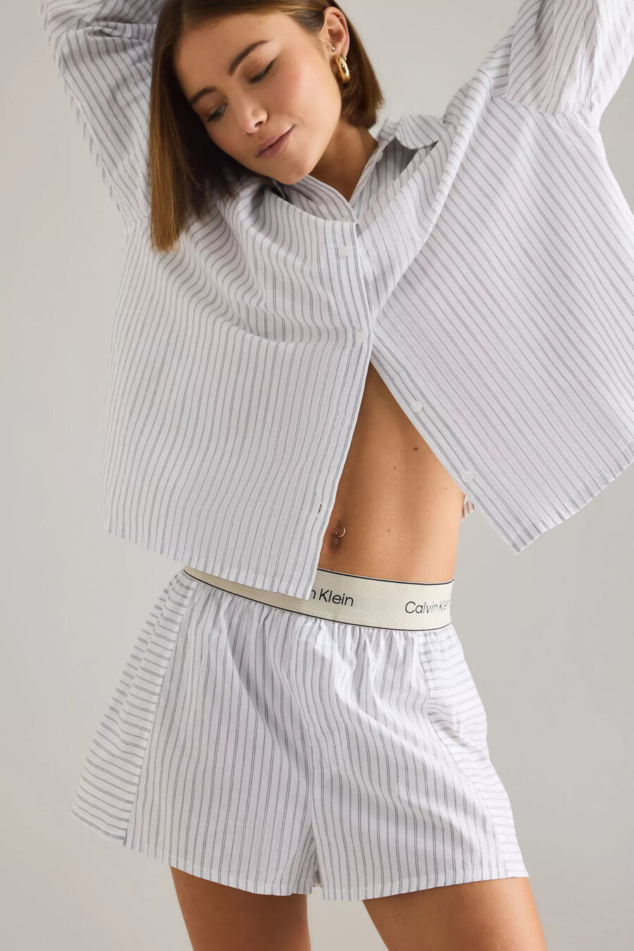 pantalones cortos de popelina a rayas de calvin klein