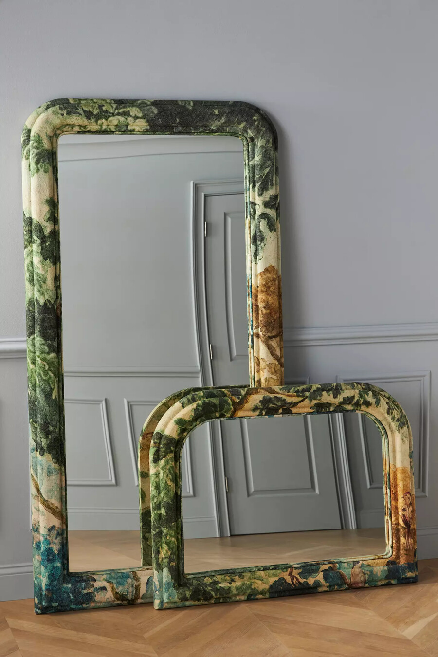 espejo de repisa de madera con diseño floral de judarn