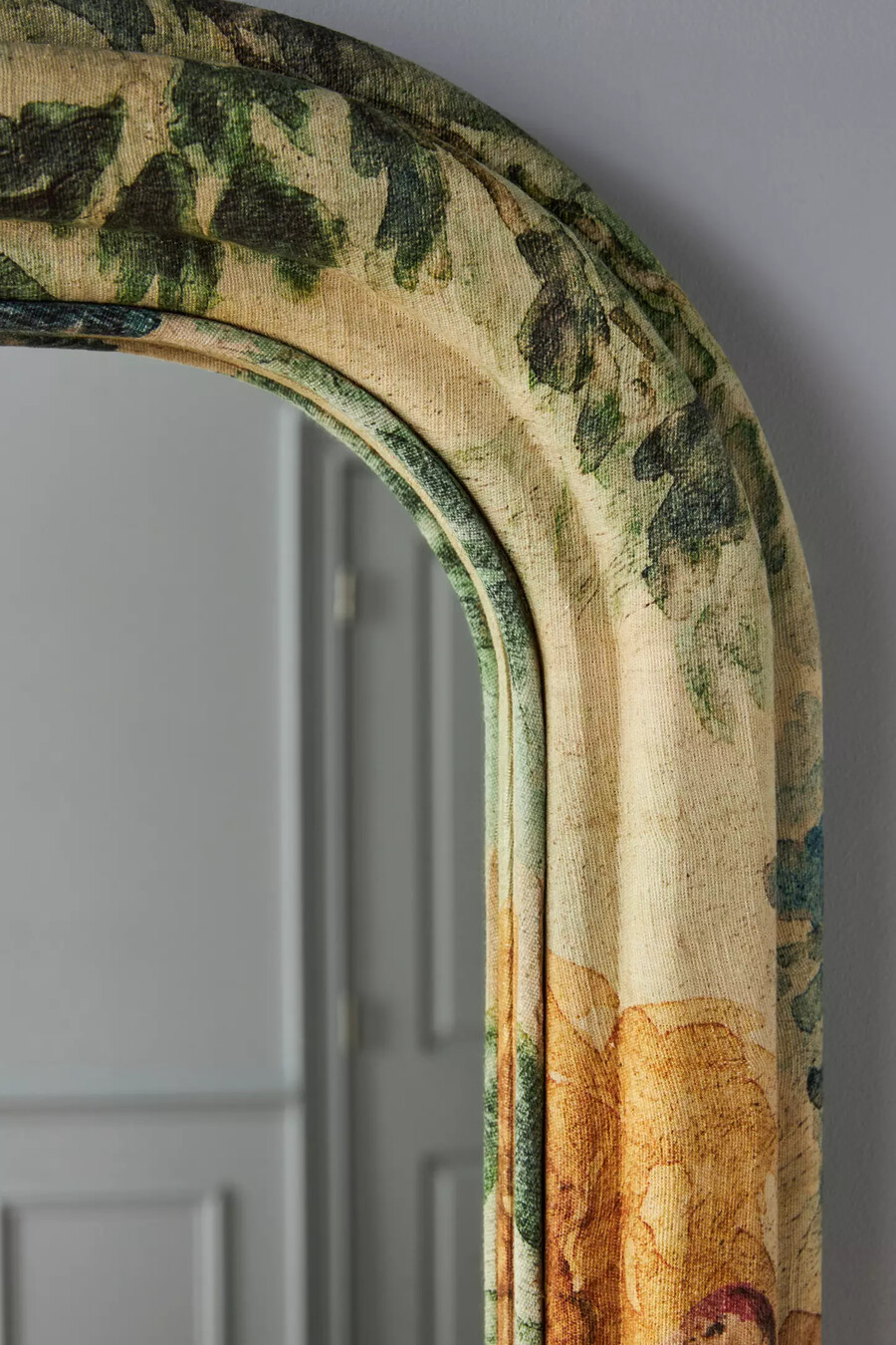 espejo de repisa de madera con diseño floral de judarn