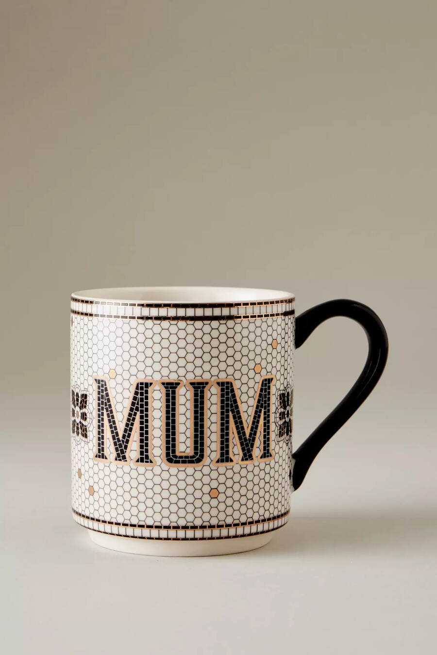 taza con nombre de azulejo bistro de anthropologie