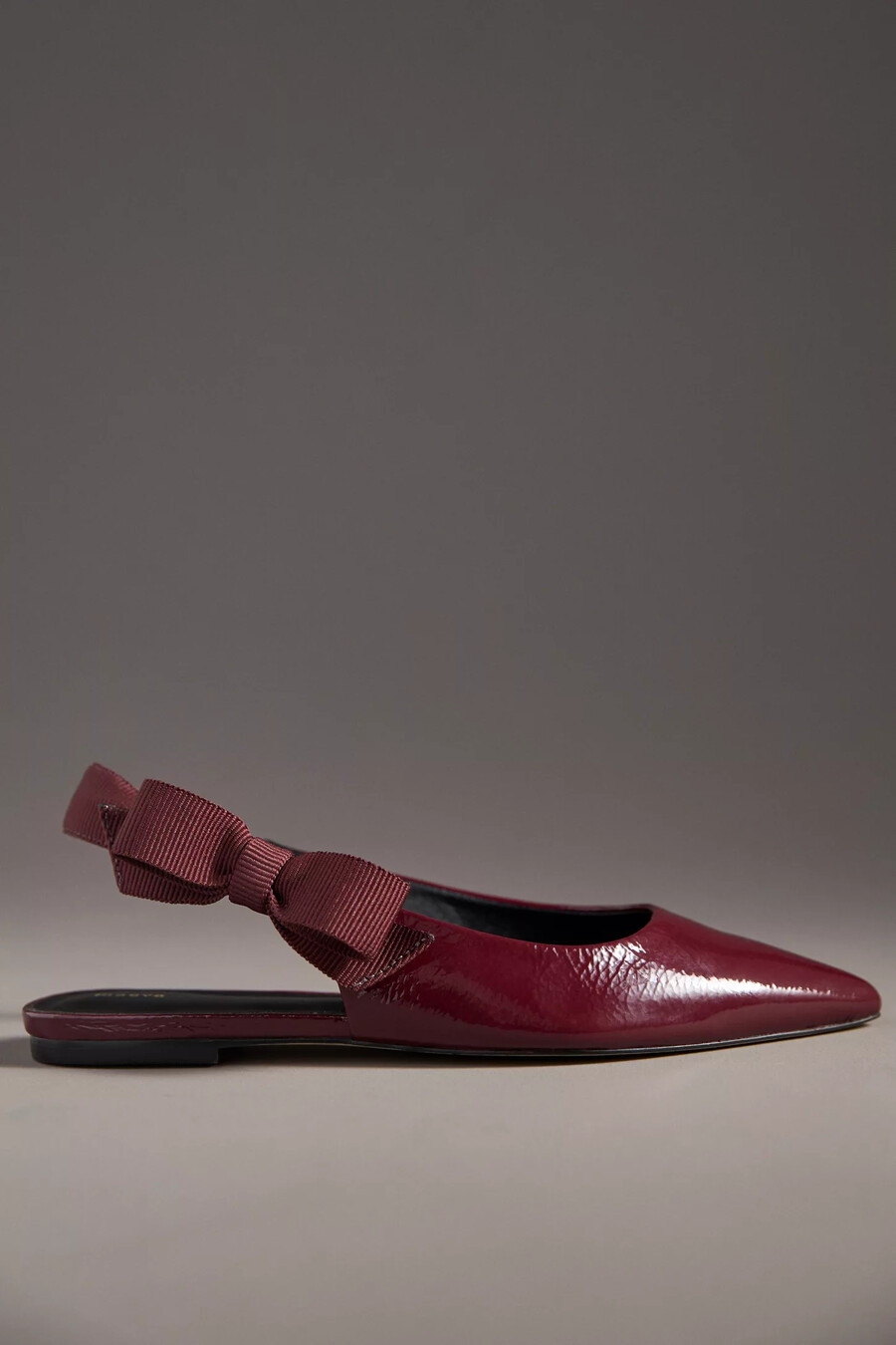 zapatos planos con tira trasera y lazo lateral maeve