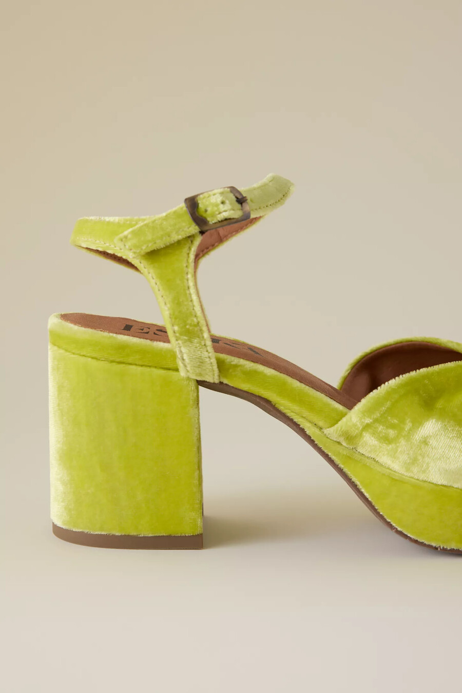 tacones de plataforma de terciopelo esska chilli