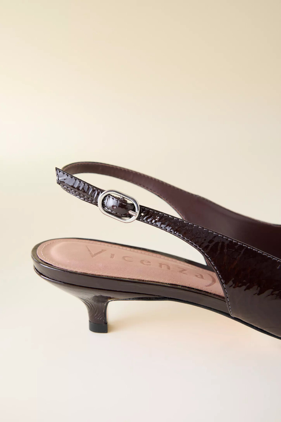 tacones con tira trasera y punta abierta vicenza