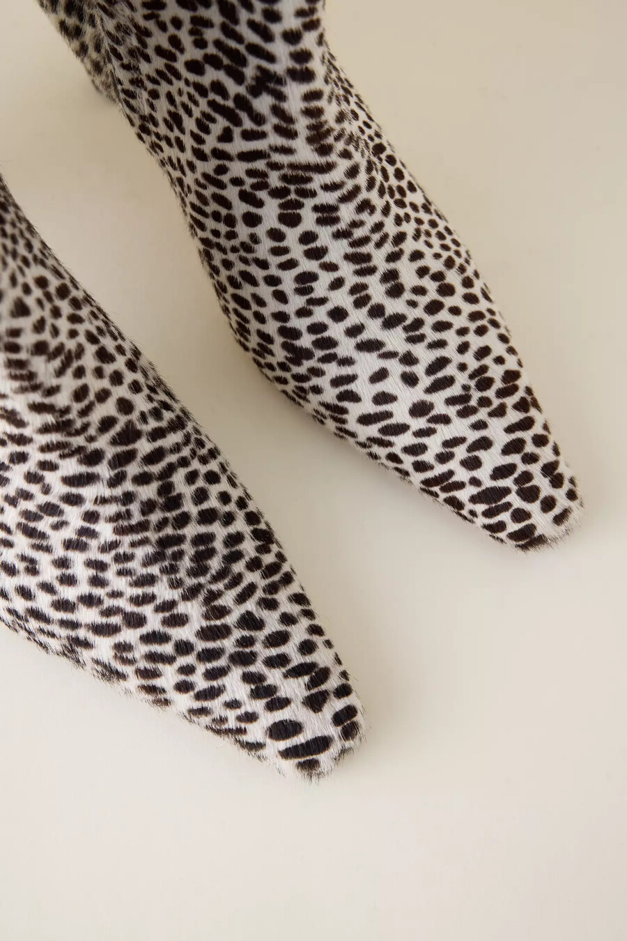 botas de pelo de cuero de xena halagadas