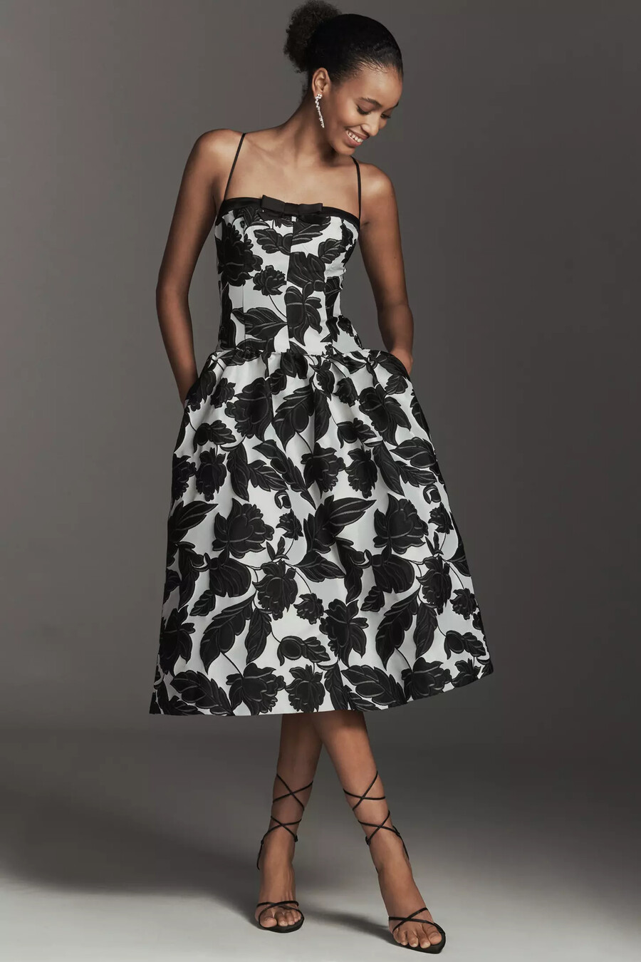 vestido midi de jacquard con cintura caída de maeve
