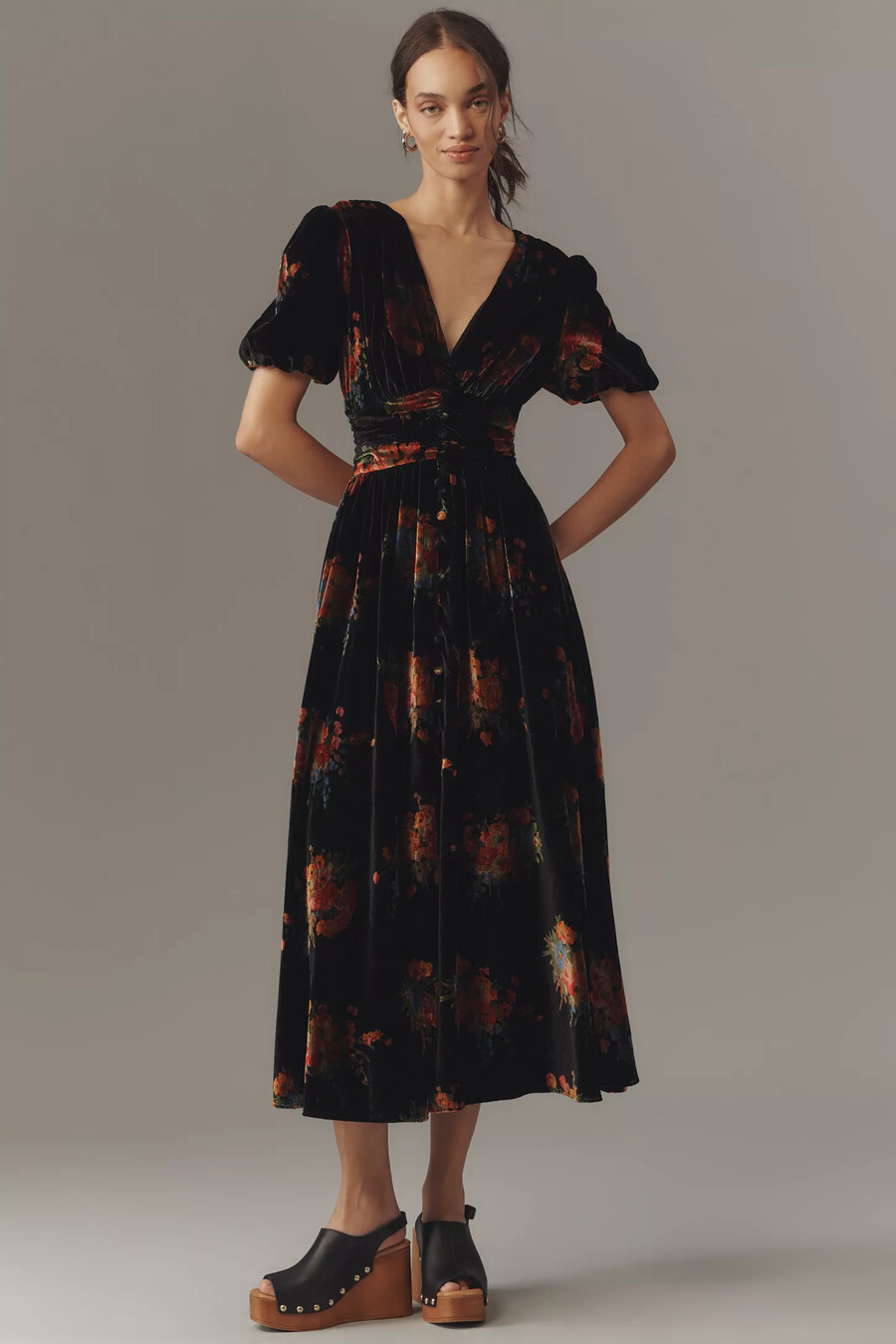 el vestido katerina con botones al frente edición de terciopelo