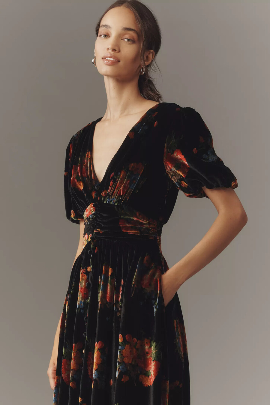 el vestido katerina con botones al frente edición de terciopelo