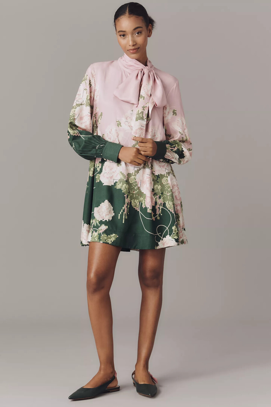 vestido mini con lazo en el cuello de maeve