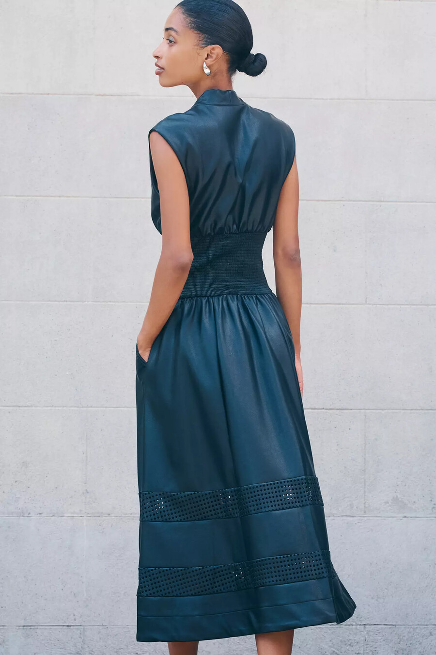 vestido camisero midi con cremallera frontal de piel sintética de tommie