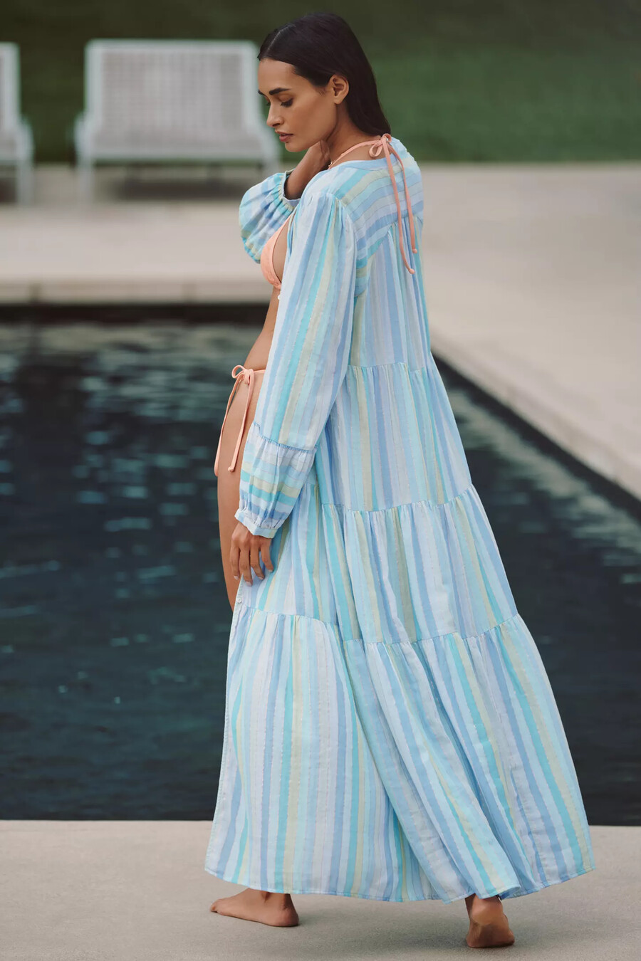 vestido de celidonia con cuello en v