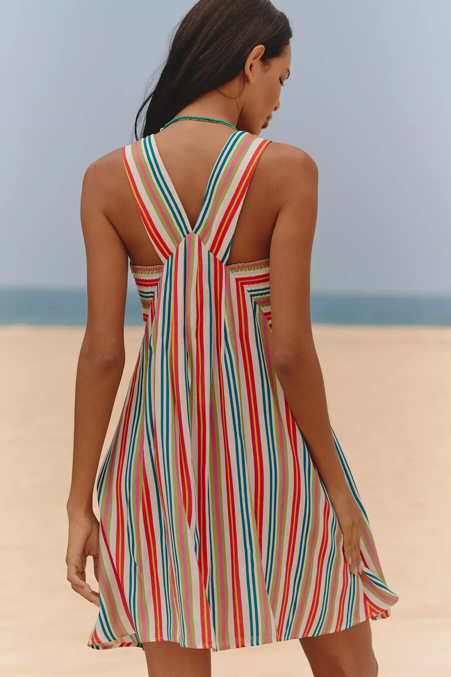 vestido mini con escote bandeau y aberturas piper de celandine