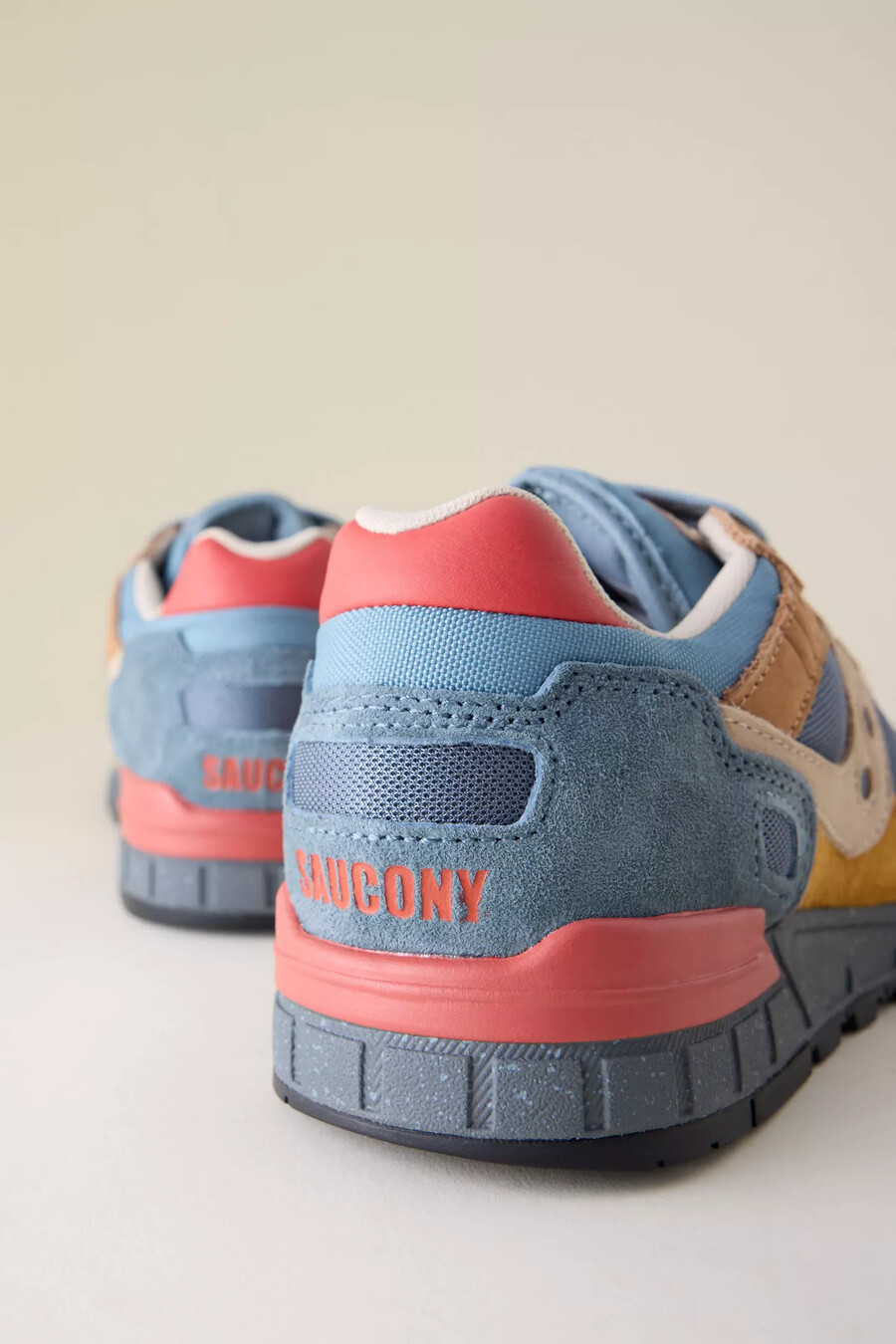 zapatillas saucony shadow 5000