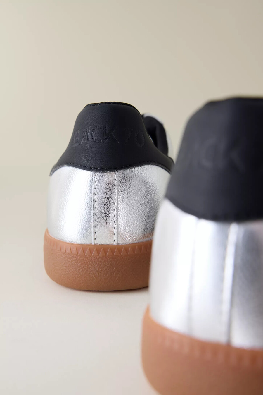 zapatillas deportivas back 70 silver cloud