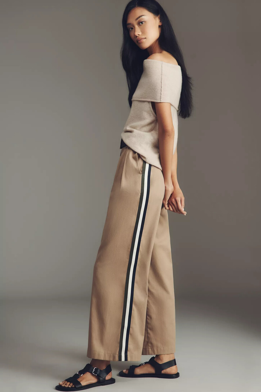 pantalones deportivos plisados maeve