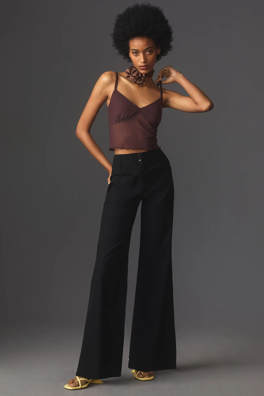 pantalones acampanados de tiro alto y pierna ancha de maeve junie