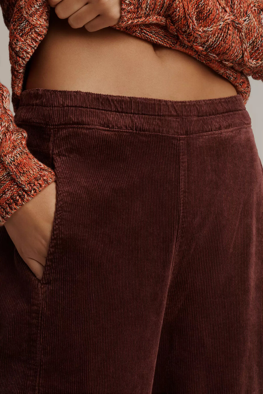 pantalones izzie relaxed pull-on barrel de pilcro edición de pana
