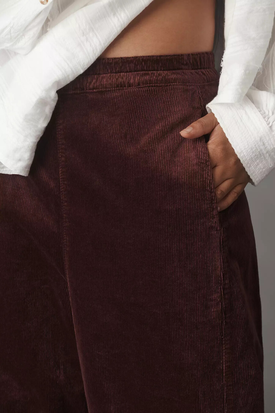 pantalones izzie relaxed pull-on barrel de pilcro edición de pana
