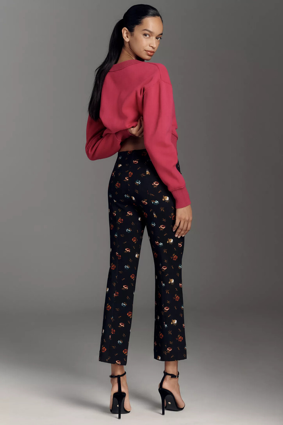pantalones acampanados con estampado de amapolas de maeve