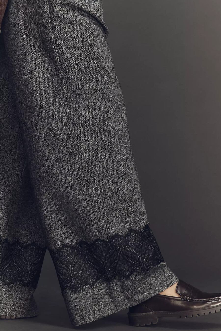 pantalones de tweed con encaje y pernera ancha plisados avery de maeve