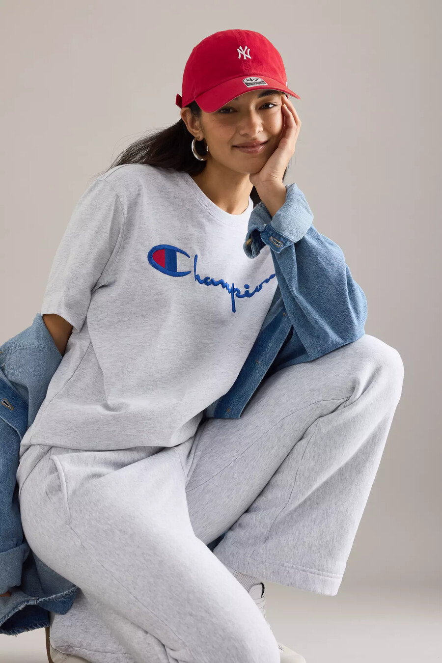 pantalones deportivos acampanados champion