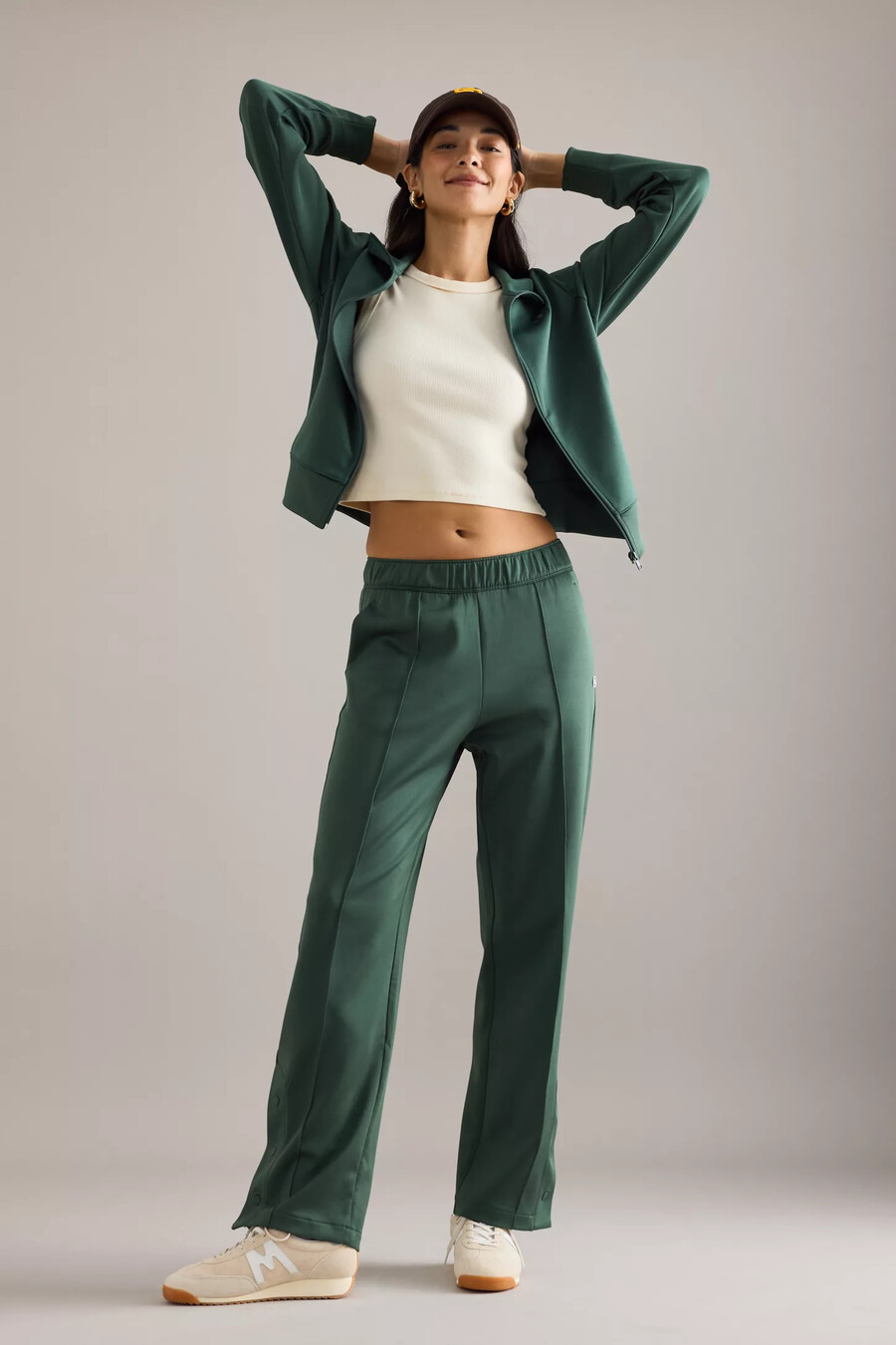 pantalones deportivos con pinzas champion