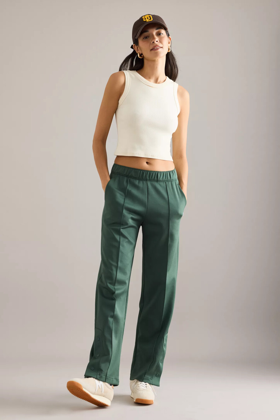 pantalones deportivos con pinzas champion