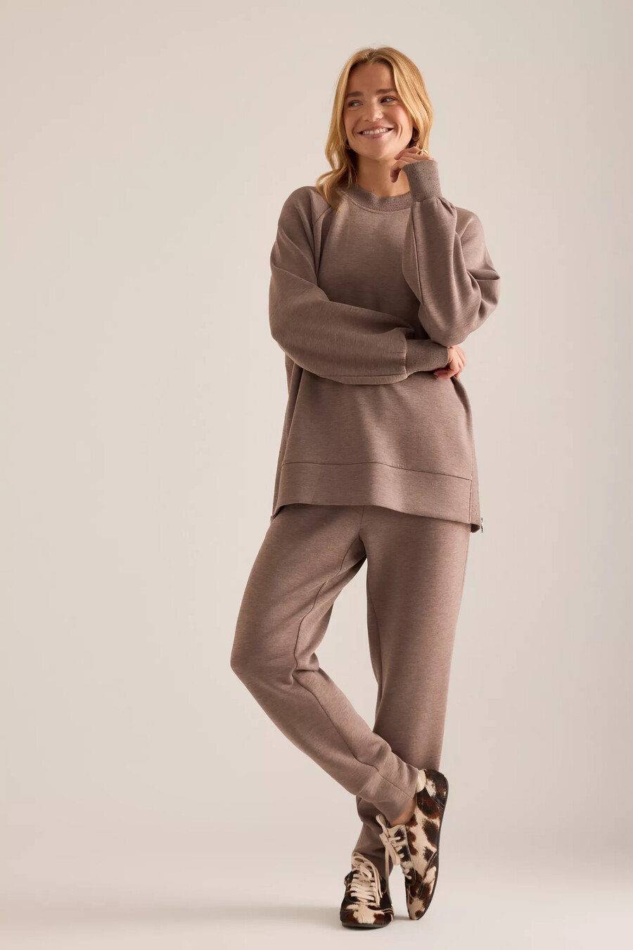 pantalones deportivos varley the slim cuff 25