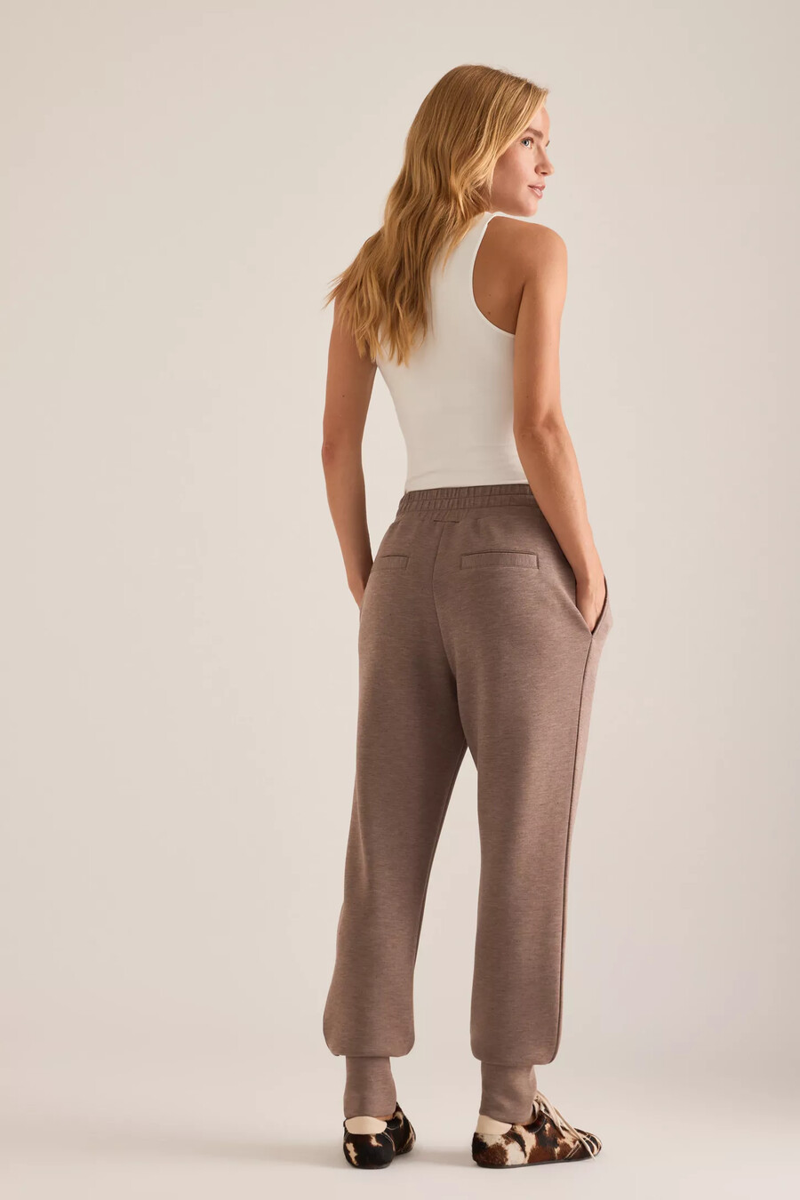 pantalones deportivos varley the slim cuff 25