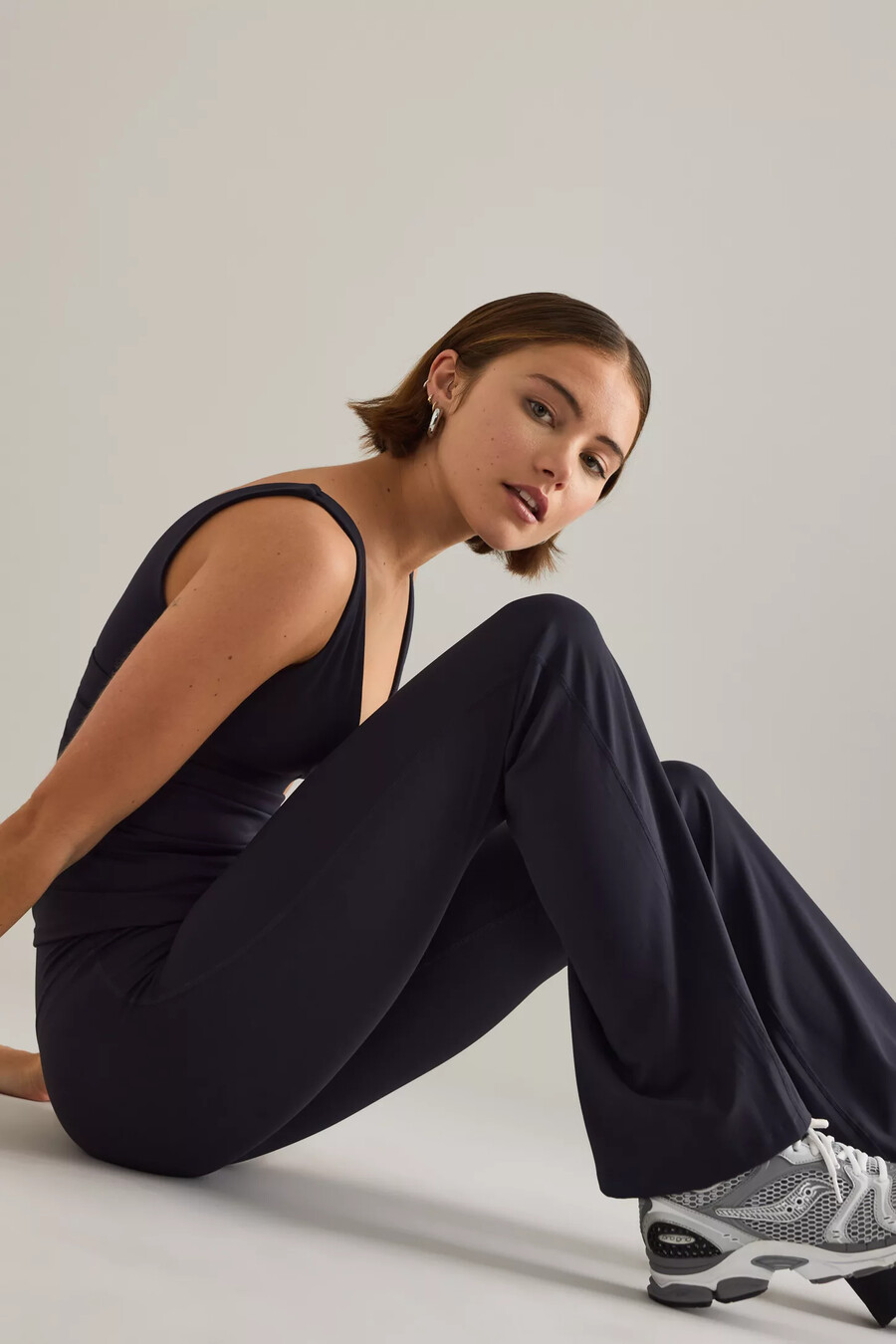 pantalones acampanados de tiro alto cruzados tala dayflex de 30 pulgadas